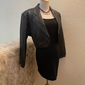 Vintage Siena Cropped Black Leather Jacket - Single Button Closure - Sz M